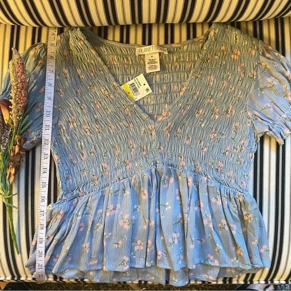 Planet Gold New Size M Top Smocked Dusty Blue Pink Floral Ruched Short Sleeves - Picture 1 of 5